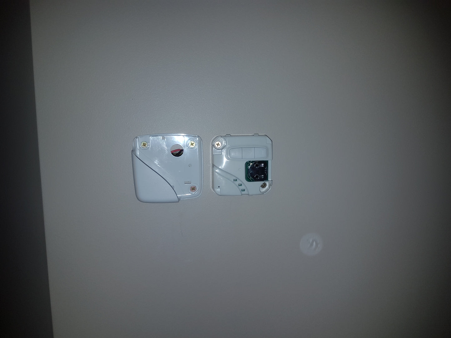 E-3 Way Switch White 15.550.001 - Roller Shutters Australia